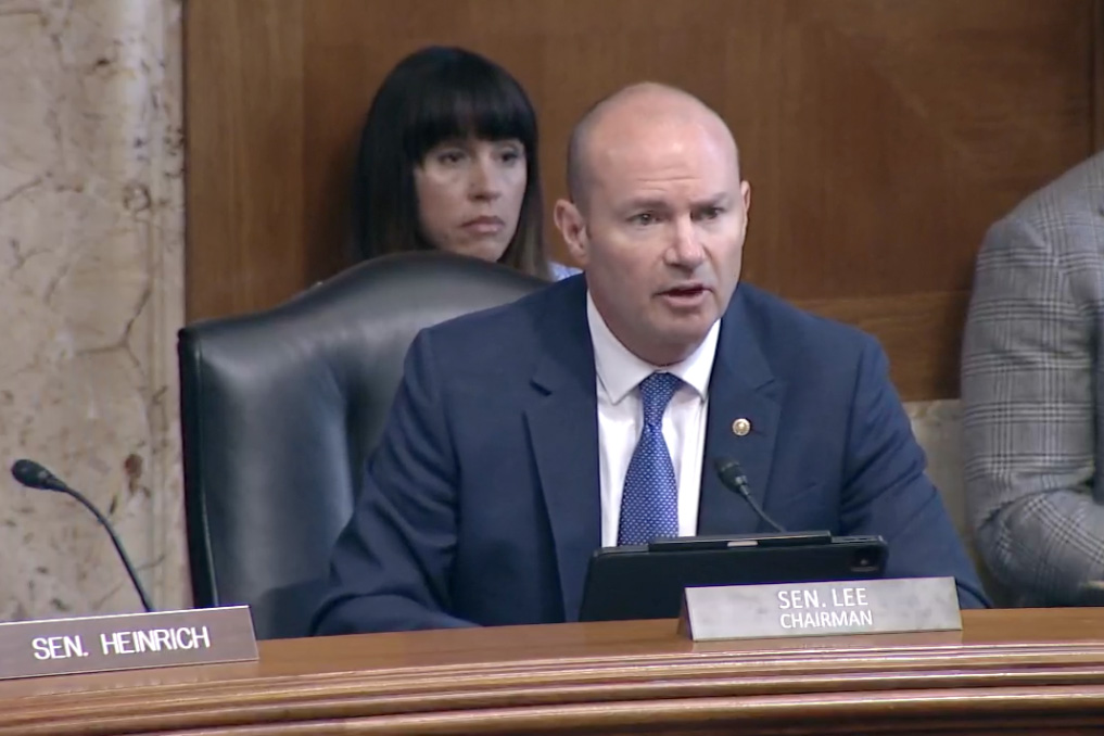 Unveiling the Coordinated Push for Federal Land Sales in the American West.